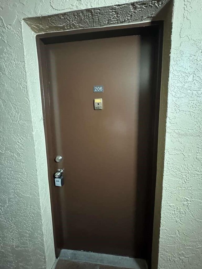 Building Photo - 2050 Oleander Blvd