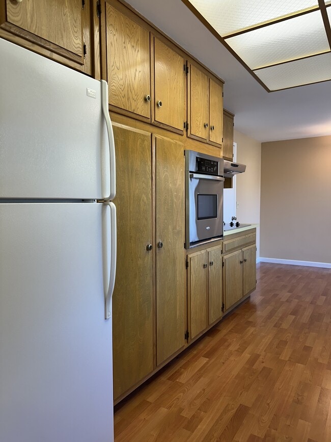 Building Photo - 175 Oak Island Dr