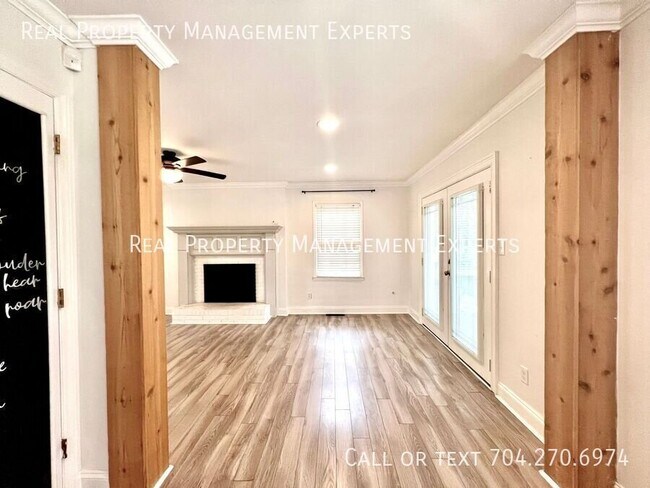 Building Photo - 1415 Jodhpur Ct