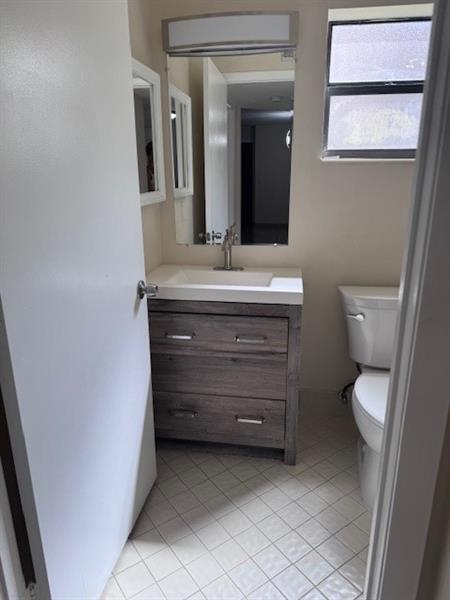 Building Photo - 2836 Carambola Cir S