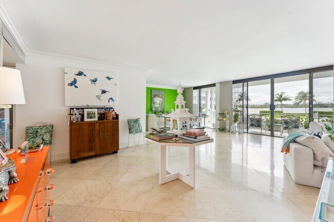 Building Photo - 2784 S Ocean Blvd
