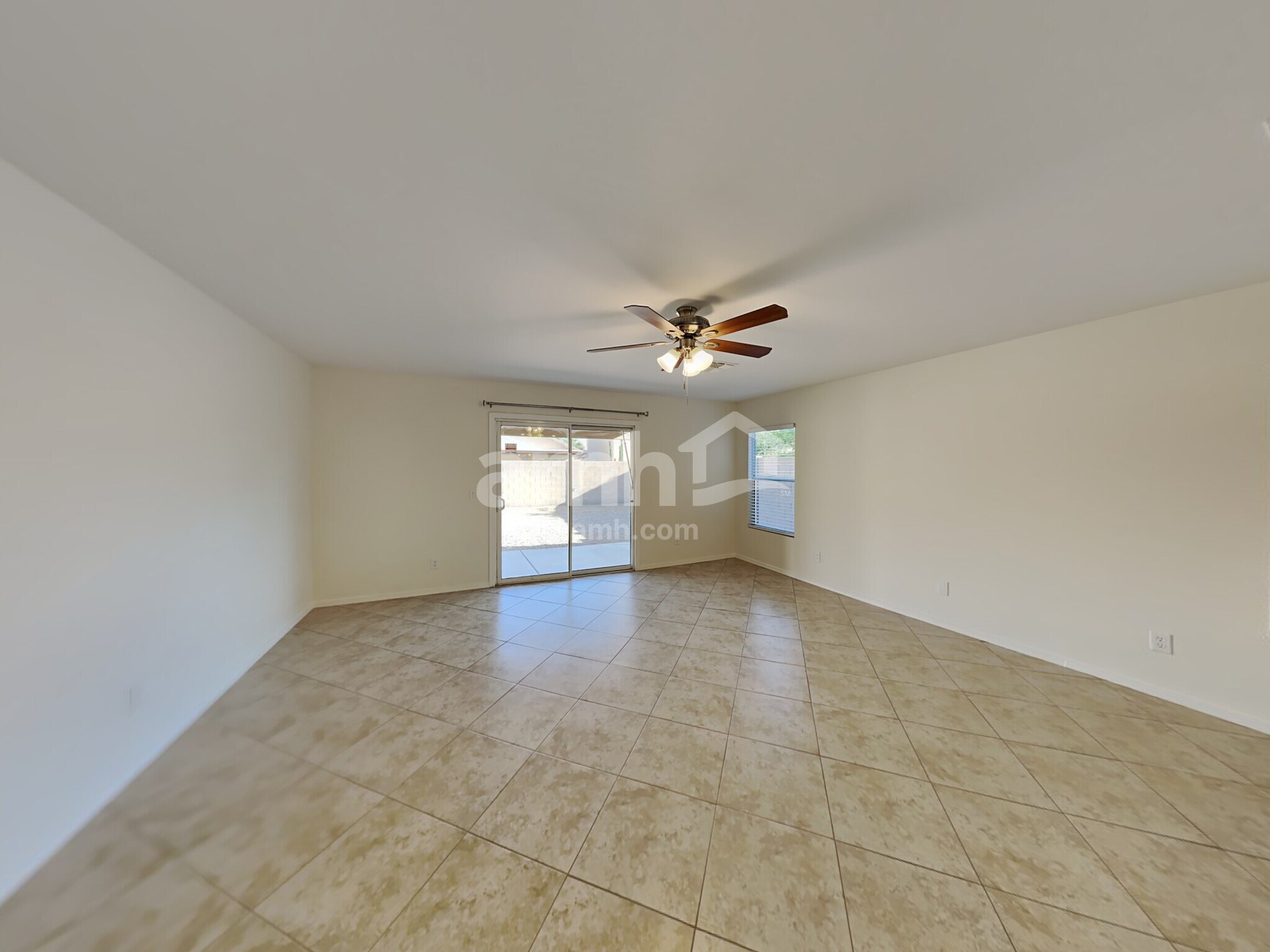 Building Photo - 4639 E Pinto Valley Rd