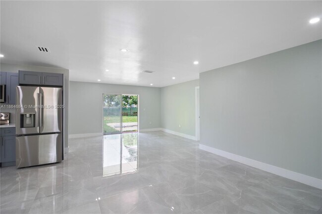 Building Photo - 11717 NW 22nd Ct