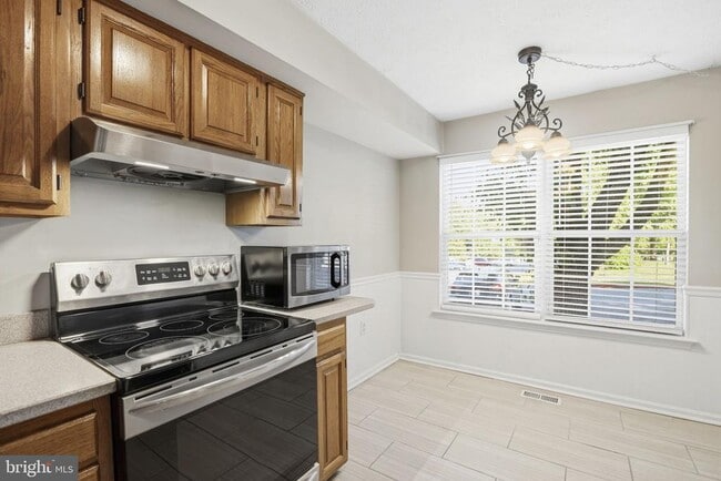 Building Photo - 4330 Gilmer Ct
