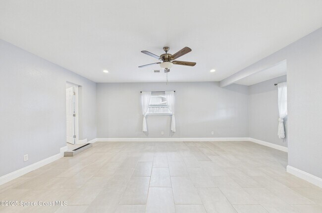 Building Photo - 1500 Dorsal St