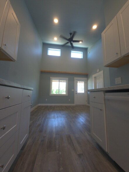 Building Photo - 751 Point Brown Ave SW