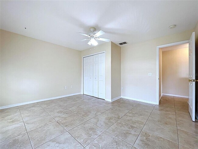 Building Photo - 5060 Spanish Oaks Blvd