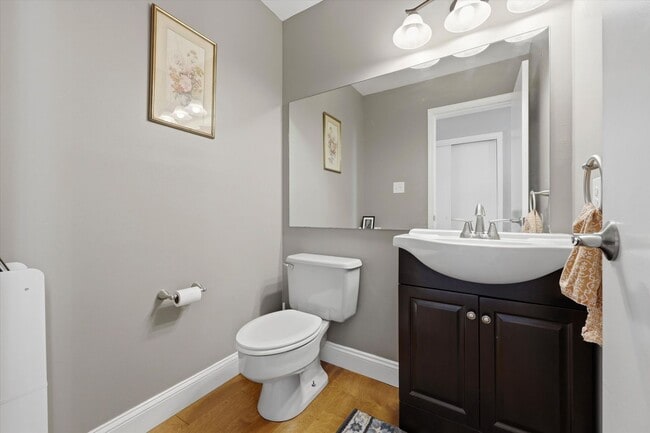 Building Photo - 3B/2.5B Single Family Home In West Chester With Private Back Yard!