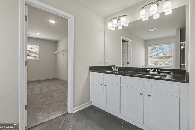 Building Photo - 100 McGinnis Cir