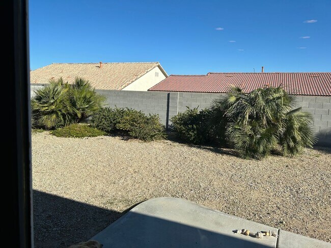 Building Photo - 5832 Vista Luna St