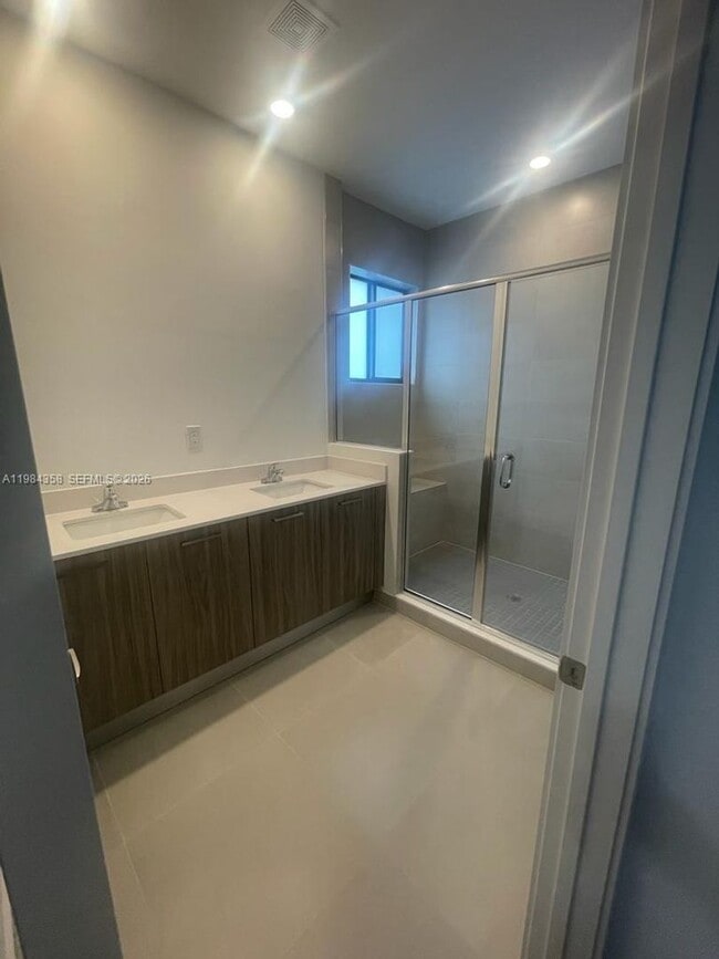 Building Photo - 13637 SW 157th Pl