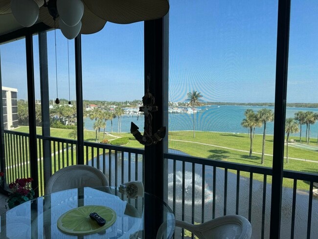 Building Photo - 200 Intracoastal Pl