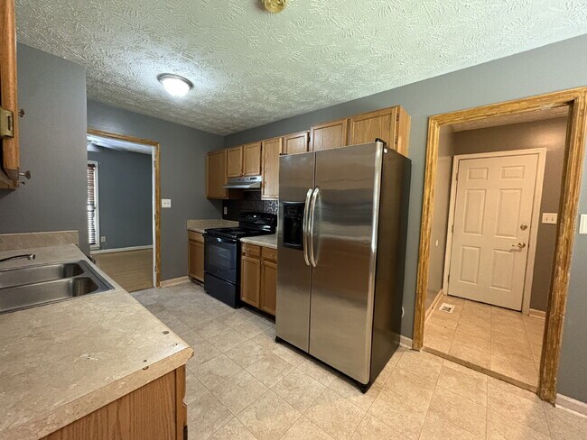 Building Photo - 204 Cobblestone Ct