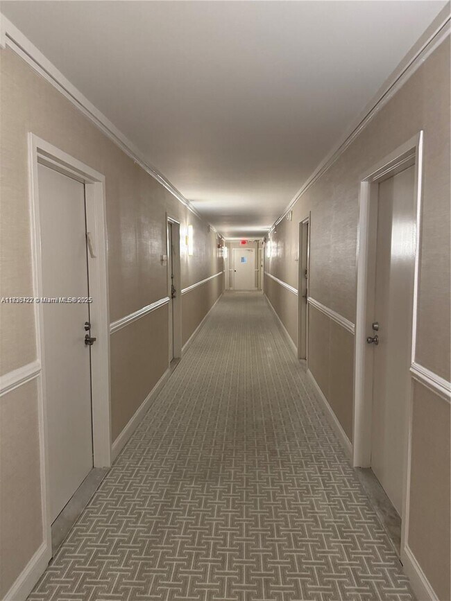 Building Photo - 5750 Collins Ave