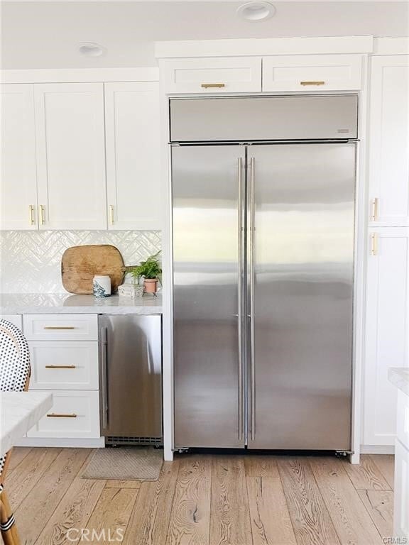 Building Photo - 13 Bernay