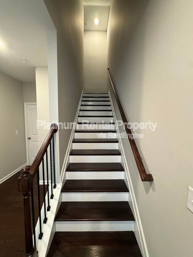 Building Photo - 707 Topsail Ln