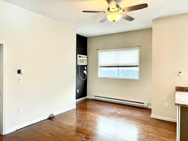 Building Photo - 217-221 Highland Ave