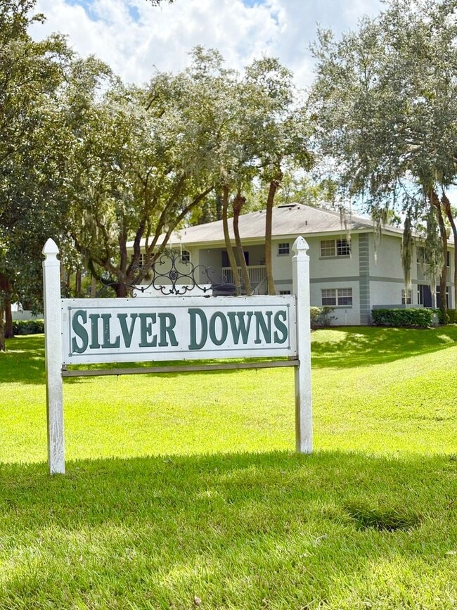 Building Photo - SPECIAL*** 1/2 OFF THE 2nd Months Rent - Q...