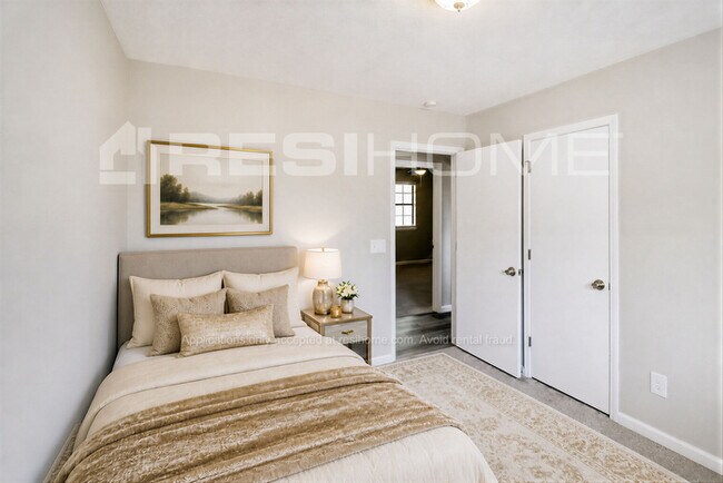 Building Photo - 2124 Mallard Way