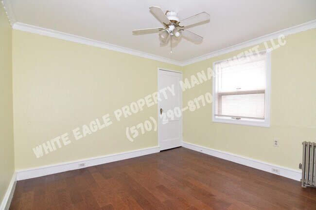 Building Photo - 319 Front St