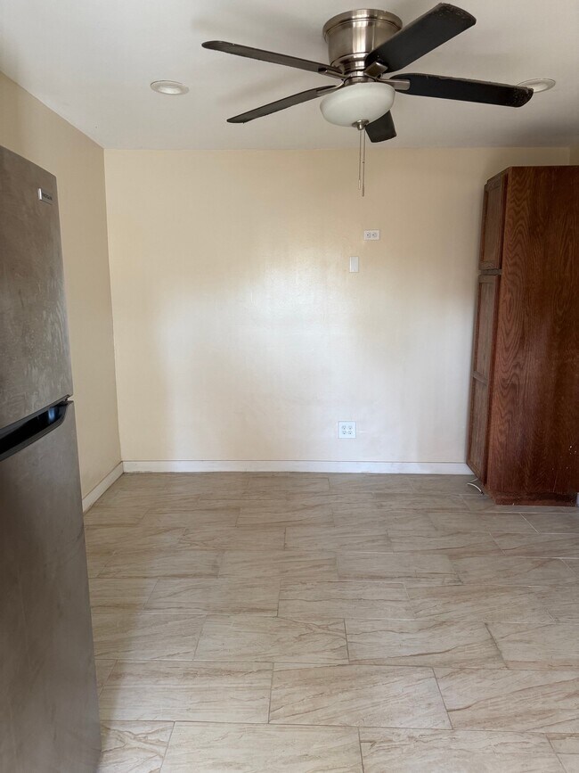 Building Photo - 10967 Pipeline Ave
