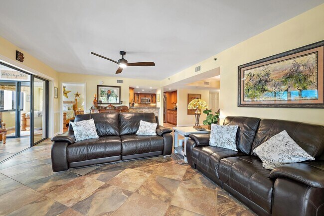 Building Photo - 533 Oak Harbour Dr