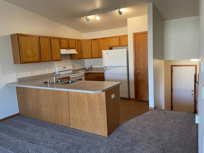 Building Photo - 519 Blaser Dr