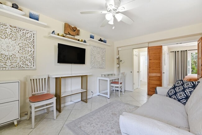Building Photo - Fully Furnished Pet Friendly  Waikiki 1-Bedroom Condo Near Ala Moana