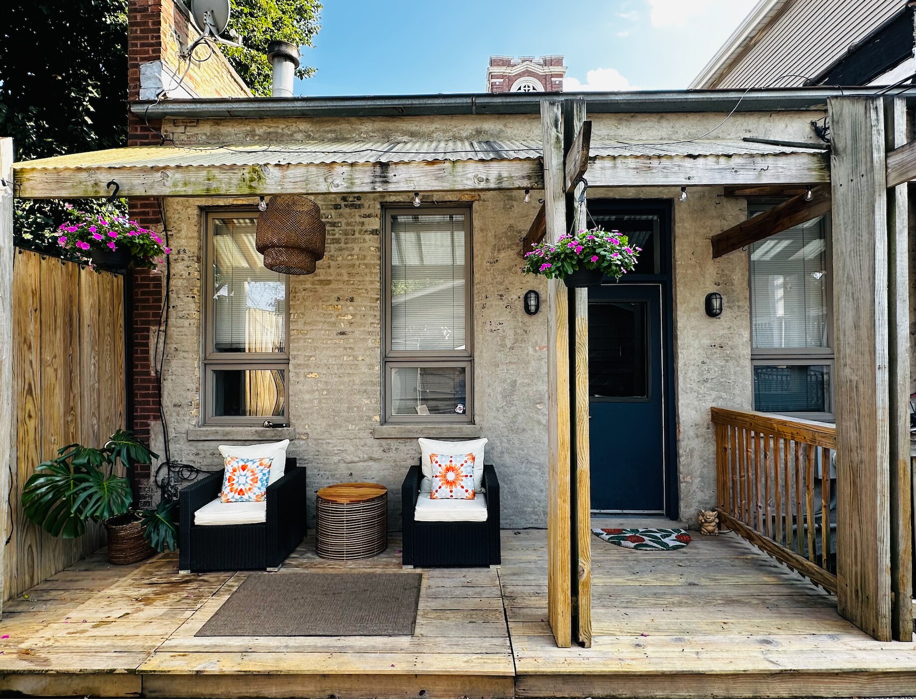 porch - 1906 N Hermitage Ave