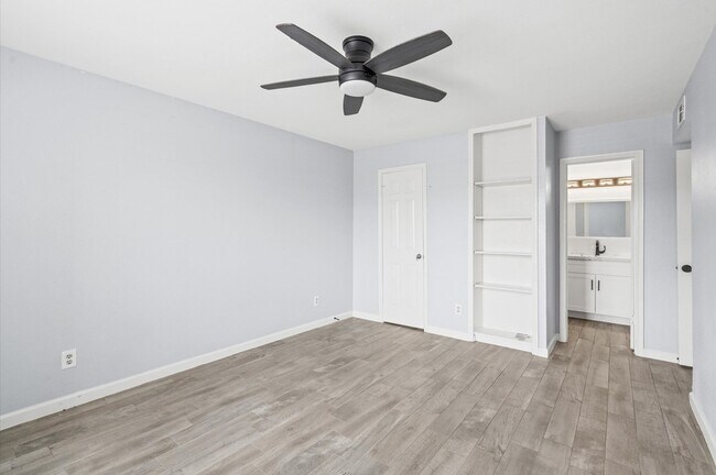 Building Photo - 14600 Fonmeadow Dr