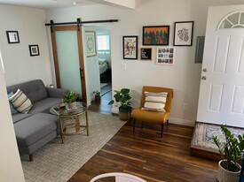 Building Photo - 3234 Malabar St