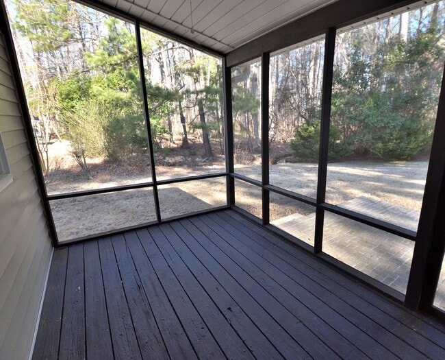 Building Photo - 253 Browning Ln