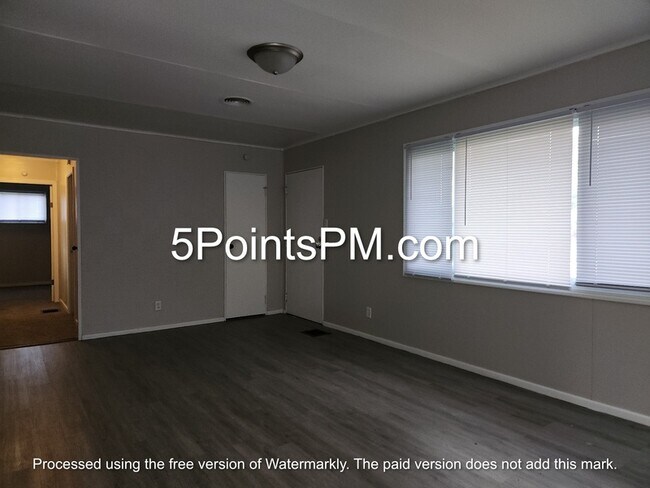 Building Photo - 1032 Andrew St