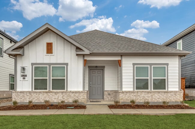 Building Photo - Cottages at Lake Lavon