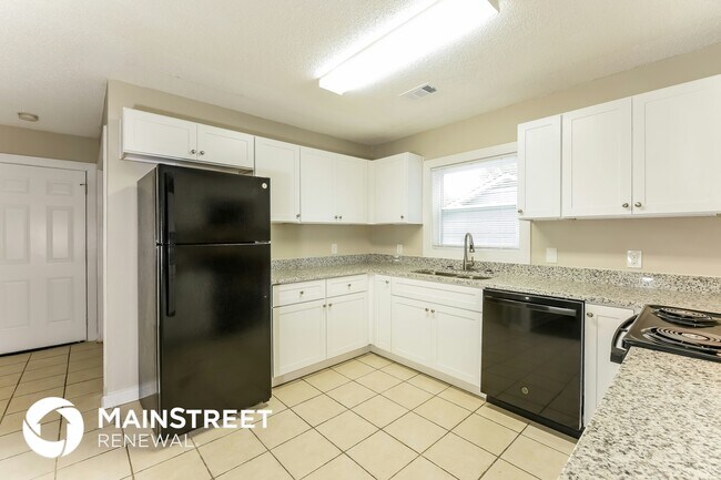 Building Photo - 1823 Quailwood Dr