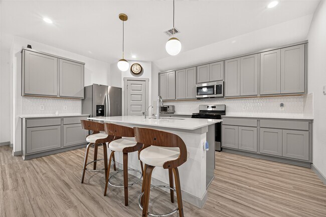 Building Photo - 3939 Hordley Ter Trl