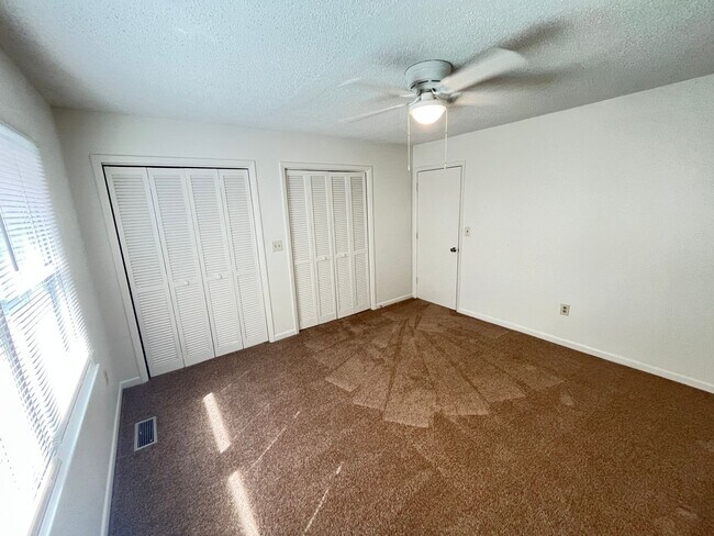 Building Photo - Two-Bedroom, 1.5 Bath Town Home Located near 48th Av North in Myrtle Beach!