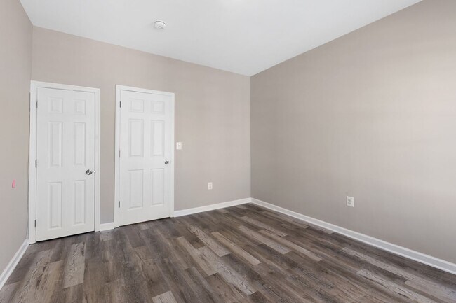 Building Photo - 531 N Belnord Ave