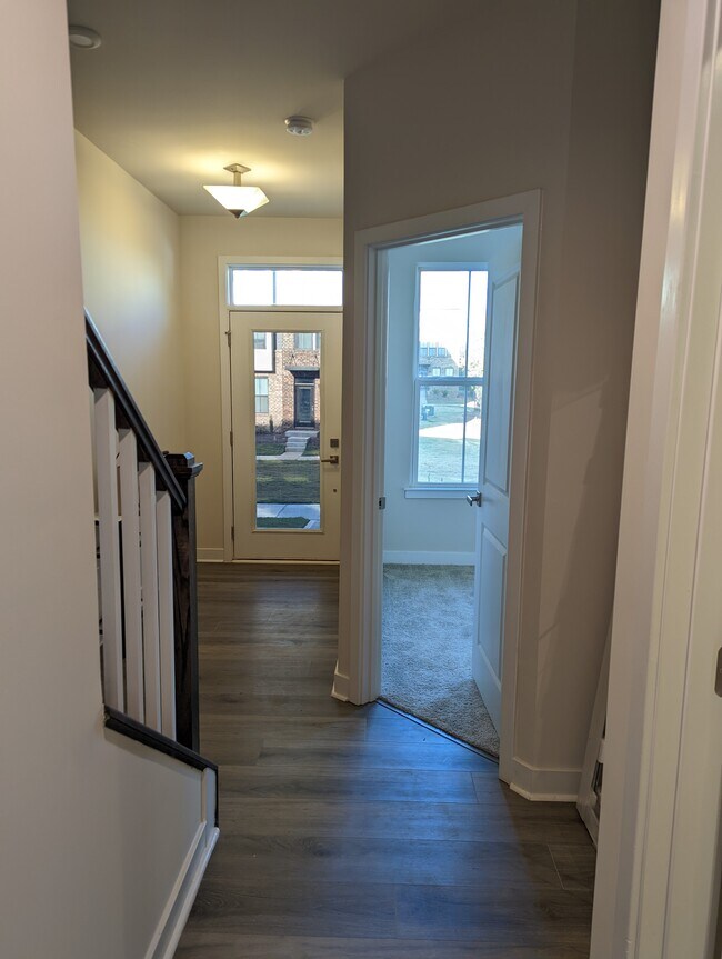 Building Photo - 1114 Gleason Way