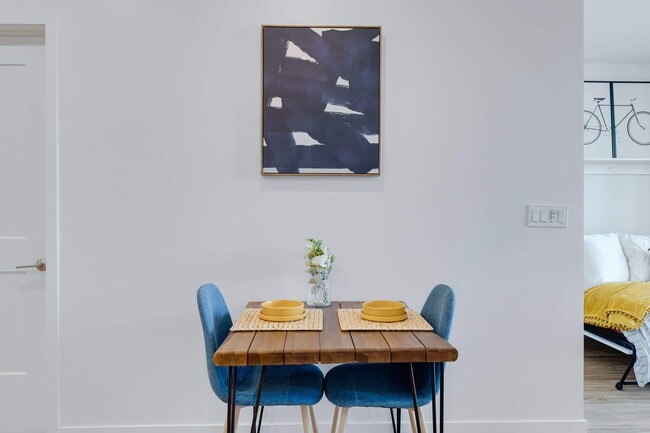 Dining - Culdesac Tempe