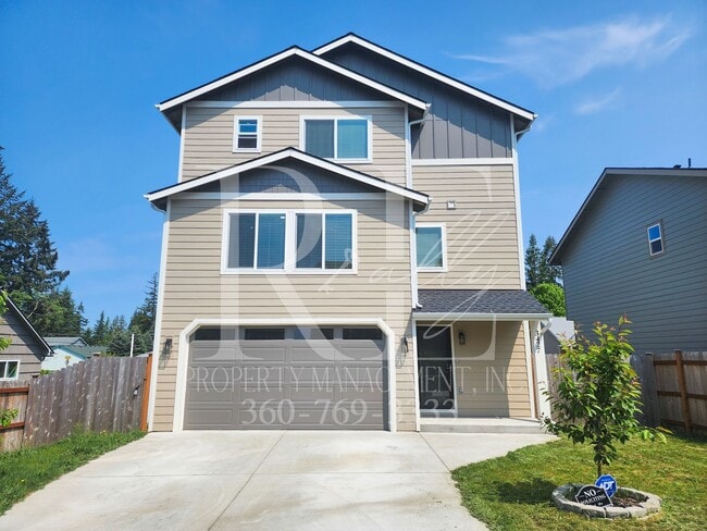 Primary Photo - Modern, Spacious, & Conveniently Located H...