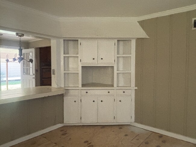 Building Photo - 1029 Azalea St