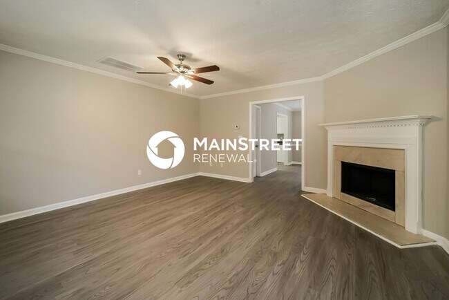 Building Photo - 4 Bedroom Pet-Friendly Home in Rex, GA with Main Street Renewal