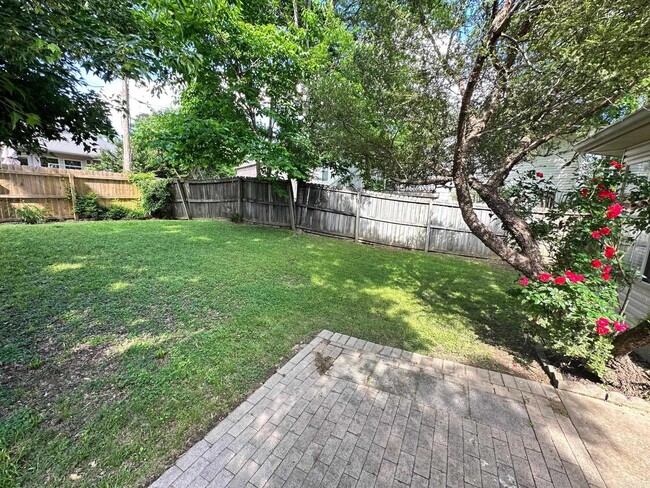 Building Photo - 12816 Cherry Laurel Dr