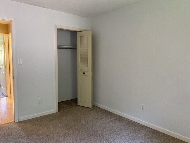 Building Photo - 1625 W Elizabeth St