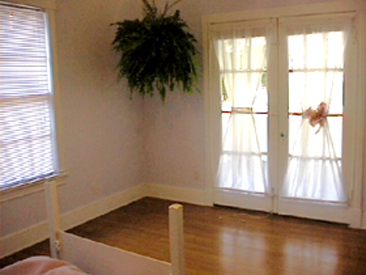 Building Photo - 528 Stephenson St