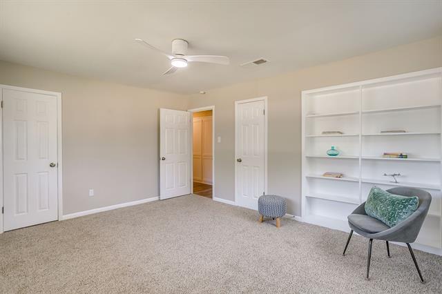 Building Photo - 6940 Bal Lake Dr