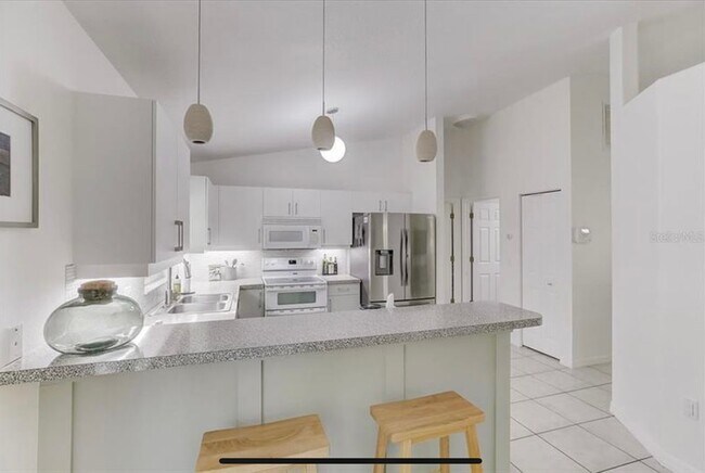 Building Photo - 4217 Malden Dr