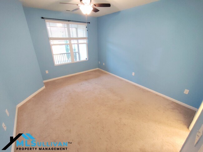 Building Photo - 5454 Jessip St