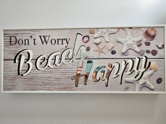 Building Photo - 2 Karena Dr